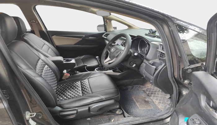 2016 Honda Jazz 1.5L I-DTEC V, Diesel, Manual, 1,43,375 km, interior