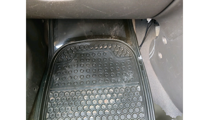 2011 Hyundai i10 MAGNA 1.2, Petrol, Manual, 97,000 km, interior