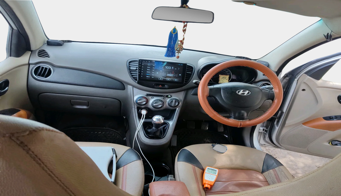 2011 Hyundai i10 MAGNA 1.2, Petrol, Manual, 97,000 km, interior