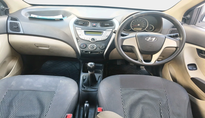 2016 Hyundai Eon MAGNA +, Petrol, Manual, 67,444 km, interior