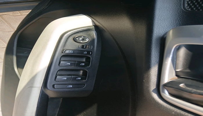 2023 Hyundai VENUE S 1.2, Petrol, Manual, 66,731 km, interior