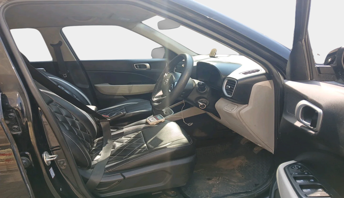 2023 Hyundai VENUE S 1.2, Petrol, Manual, 66,731 km, interior