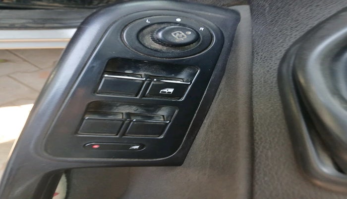 2017 Tata Zest XM 90PS DIESEL, Diesel, Manual, 1,52,515 km, interior