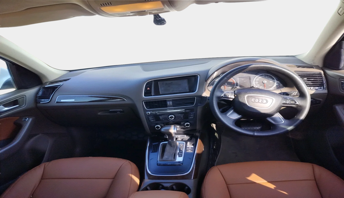 2013 Audi Q5 2.0 TDI QUATTRO, Diesel, Automatic, 1,63,871 km, interior