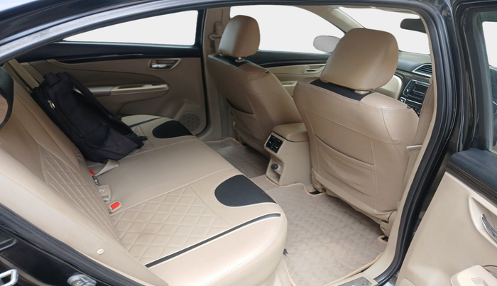 2016 Maruti Ciaz ZDI SHVS, Diesel, Manual, 1,69,024 km, interior