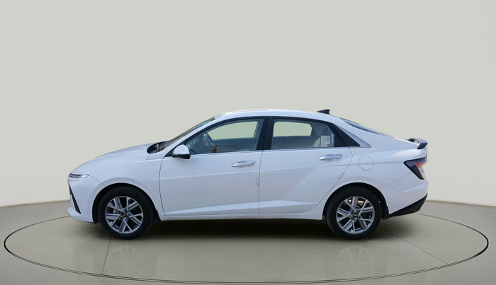 2024 Hyundai Verna  SX 1.5 MPI IVT, Petrol, Automatic, 8,778 km, exterior