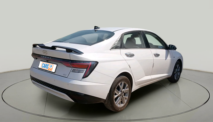 2024 Hyundai Verna  SX 1.5 MPI IVT, Petrol, Automatic, 8,778 km, exterior