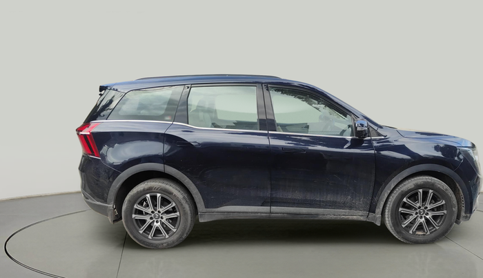 2021 Mahindra XUV700 AX 7 LUXURY D AT 7 STR, Diesel, Automatic, 59,332 km, exterior