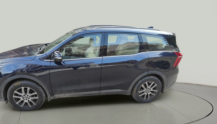 2021 Mahindra XUV700 AX 7 LUXURY D AT 7 STR, Diesel, Automatic, 59,332 km, exterior