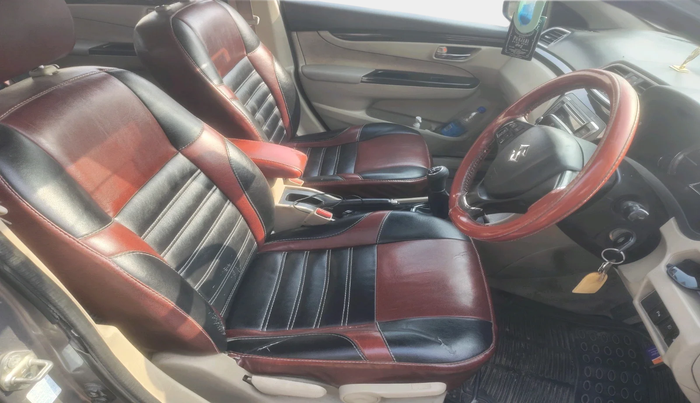 2016 Maruti Ciaz VXI+, Petrol, Manual, 1,21,095 km, interior