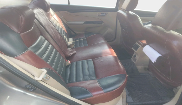 2016 Maruti Ciaz VXI+, Petrol, Manual, 1,21,095 km, interior