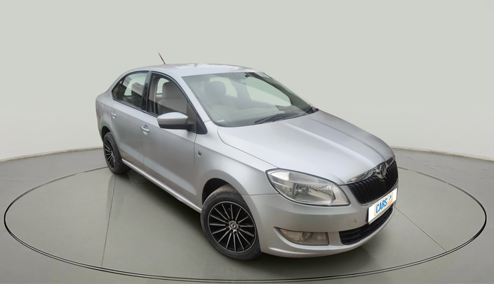 2013 Skoda Rapid AMBITION 1.6 TDI CR MT, Diesel, Manual, 2,13,968 km, exterior