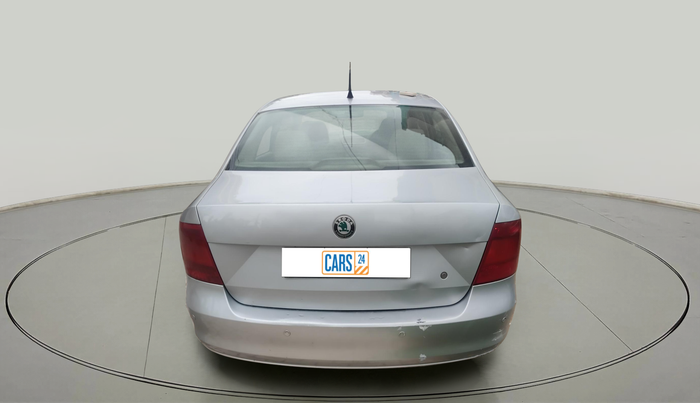 2013 Skoda Rapid AMBITION 1.6 TDI CR MT, Diesel, Manual, 2,13,968 km, exterior