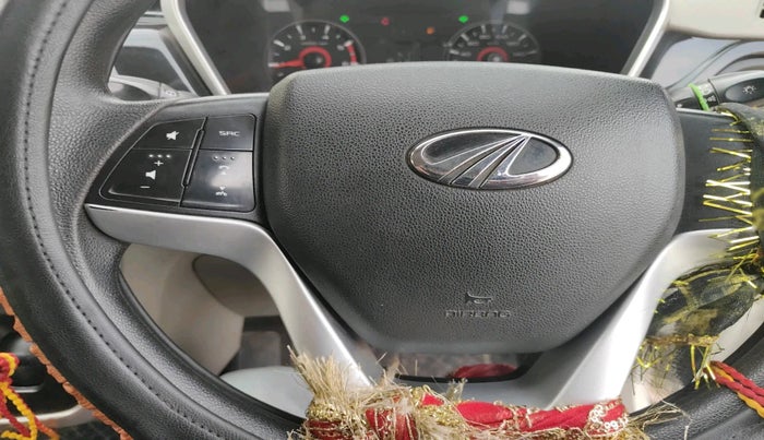 2016 Mahindra Kuv100 K8 D 5 STR, Diesel, Manual, 85,512 km, interior