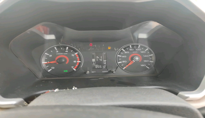 2016 Mahindra Kuv100 K8 D 5 STR, Diesel, Manual, 85,512 km, interior