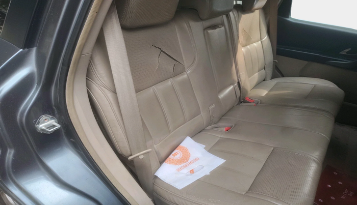 2015 Mahindra XUV500 W10, Diesel, Manual, 89,317 km, interior