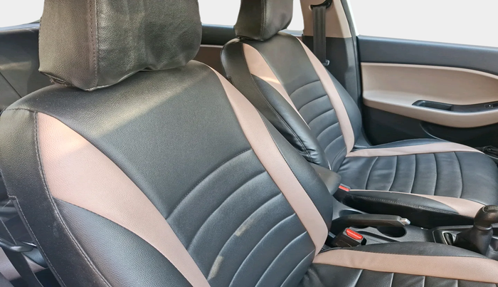 2016 Hyundai Elite i20 SPORTZ 1.2 (O), Petrol, Manual, 39,213 km, interior