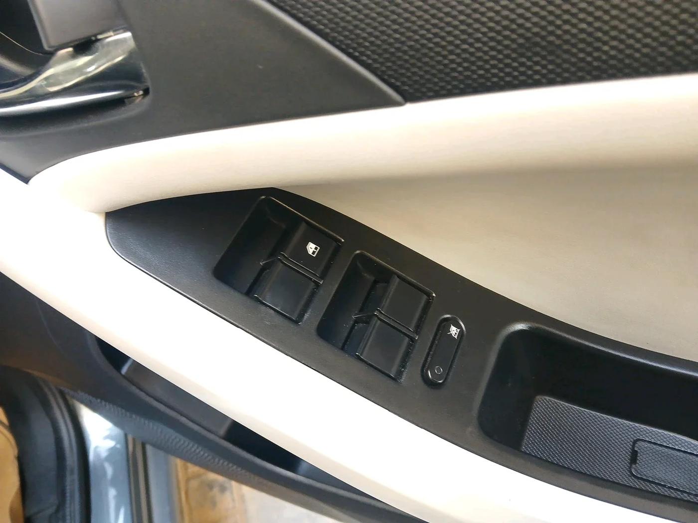 2023 Tata NEXON CREATIVE + 1.2 PETROL, Petrol, Manual, 8,239 km, interior