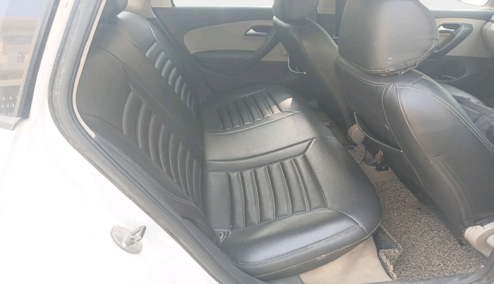 2012 Volkswagen Polo TRENDLINE 1.2L DIESEL, Diesel, Manual, 1,63,427 km, interior