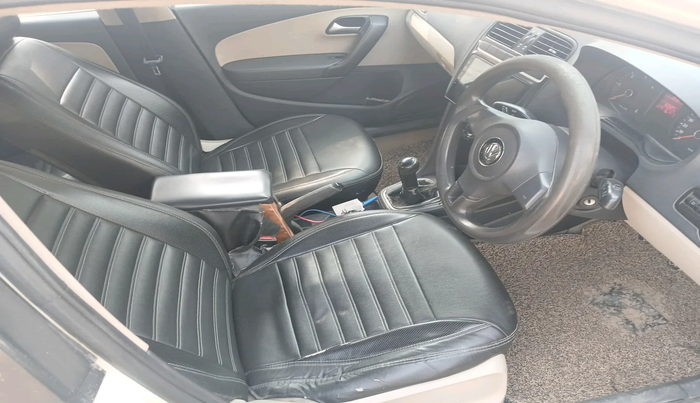 2012 Volkswagen Polo TRENDLINE 1.2L DIESEL, Diesel, Manual, 1,63,427 km, interior