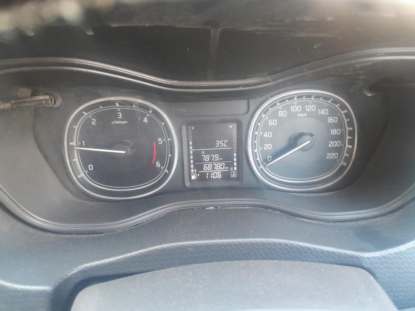2016 Maruti Vitara Brezza ZDI PLUS, Diesel, Manual, 69,000 km, interior