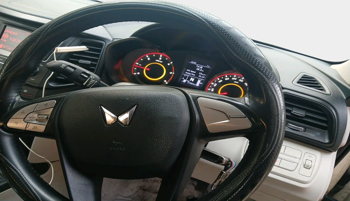 2023 Mahindra XUV300 W6 1.5 DIESEL AMT, Diesel, Automatic, 57,083 km, interior