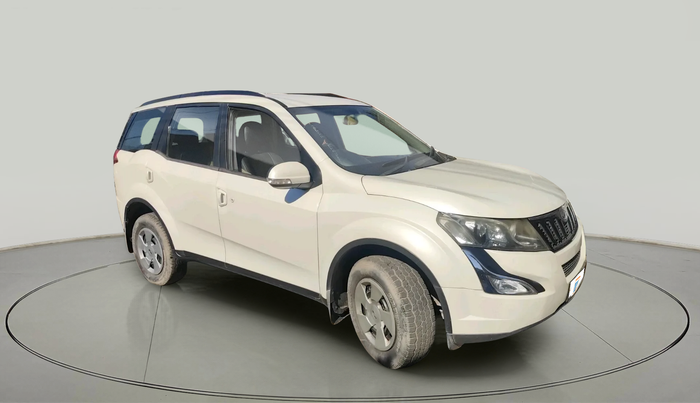 2016 Mahindra XUV500 W6, Diesel, Manual, 1,51,022 km, exterior