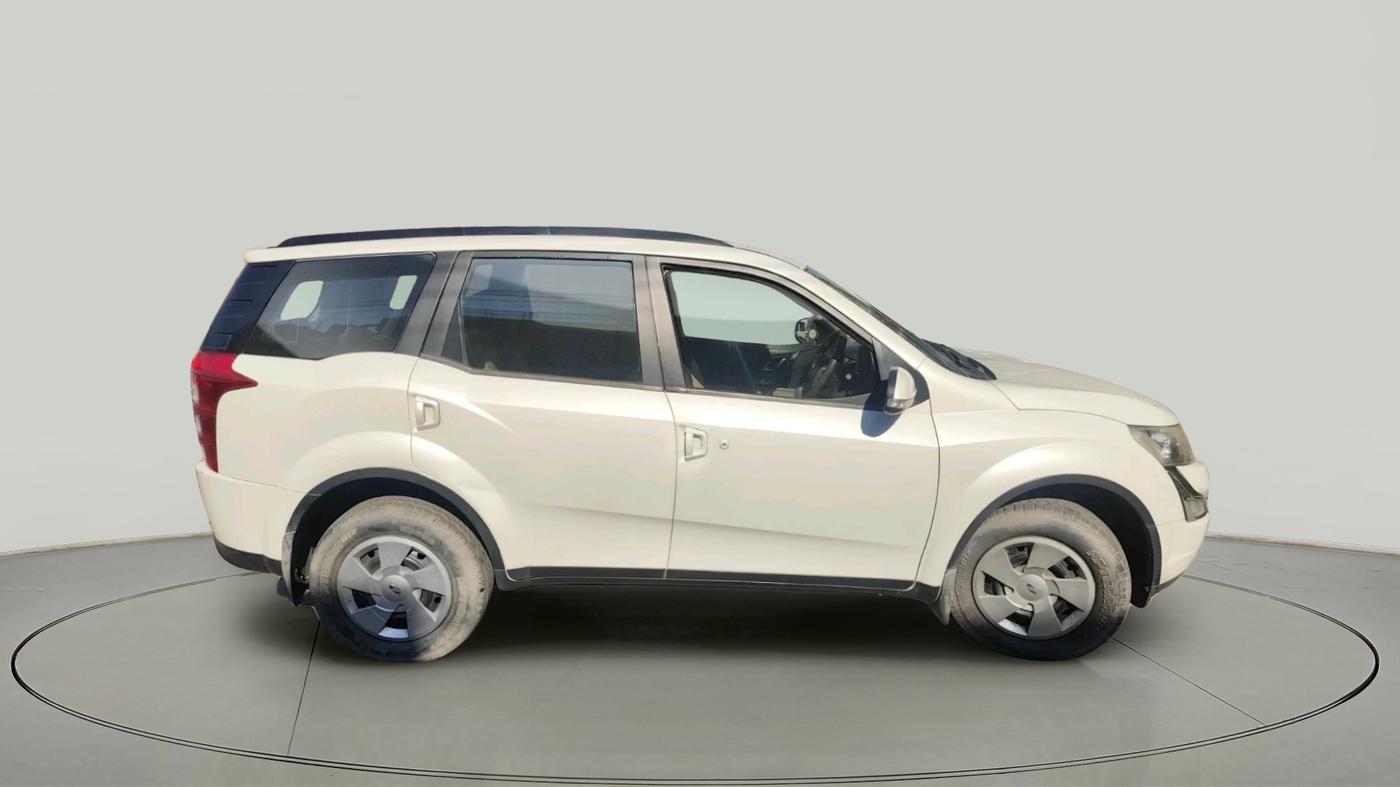 2016 Mahindra XUV500 W6, Diesel, Manual, 1,51,022 km, exterior