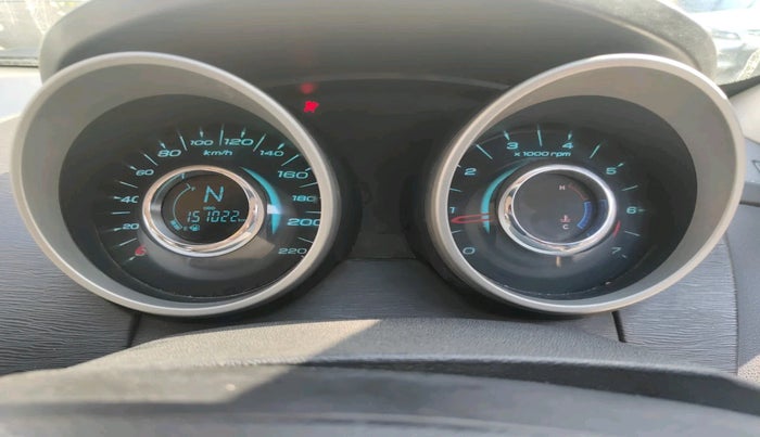 2016 Mahindra XUV500 W6, Diesel, Manual, 1,51,022 km, interior