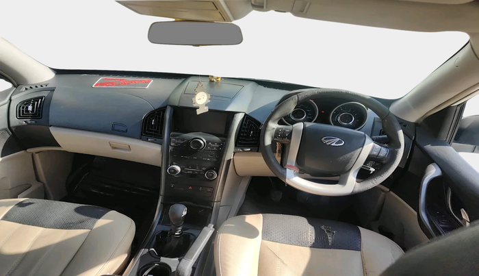 2016 Mahindra XUV500 W6, Diesel, Manual, 1,51,022 km, interior