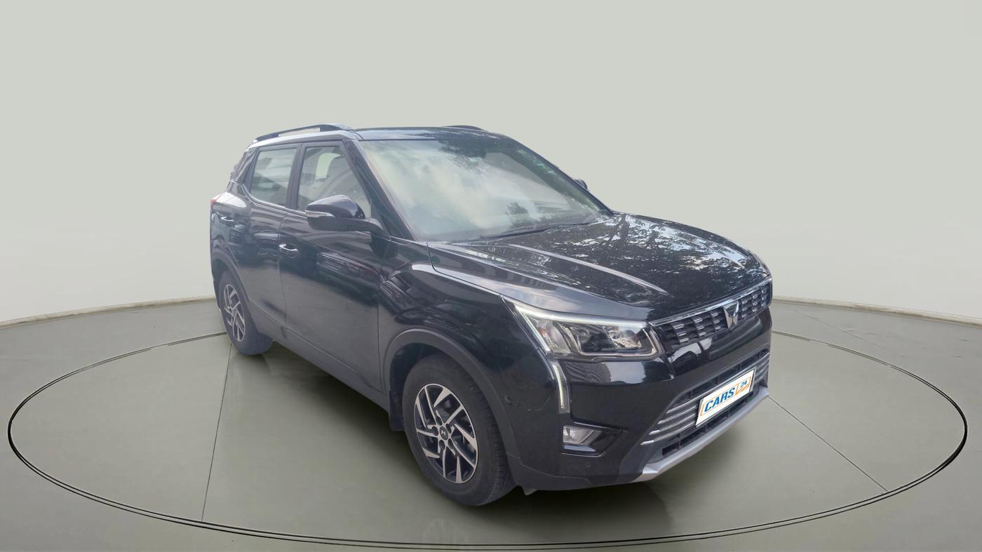 2023 Mahindra XUV300 W8(O) TURBO GDI, Petrol, Manual, 9,484 km, exterior