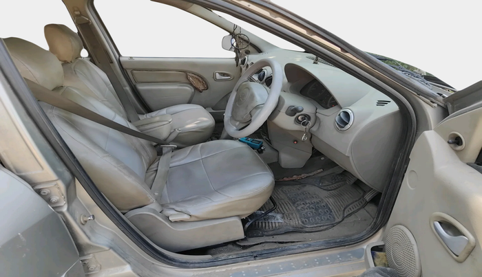 2011 Mahindra Verito 1.5 D6, Diesel, Manual, 1,65,525 km, interior