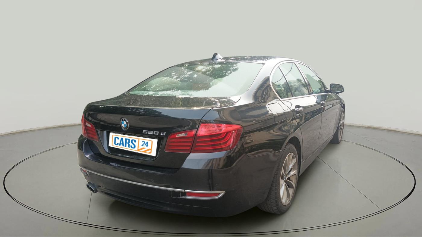 2013 BMW 5 Series 520D LUXURY LINE, Diesel, Automatic, 1,70,000 km, exterior
