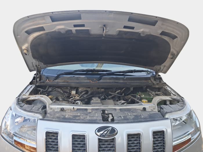 2016 Mahindra TUV300 T8, Diesel, Manual, 1,38,000 km, exterior