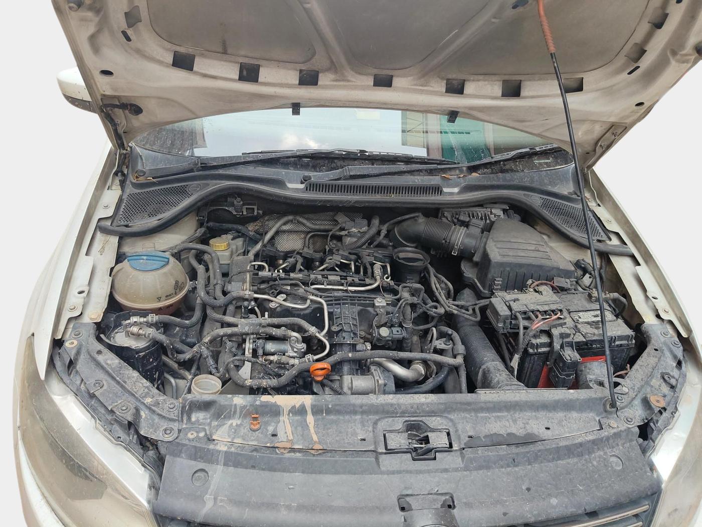 2011 Volkswagen Vento TRENDLINE DIESEL 1.6, Diesel, Manual, 1,36,412 km, exterior