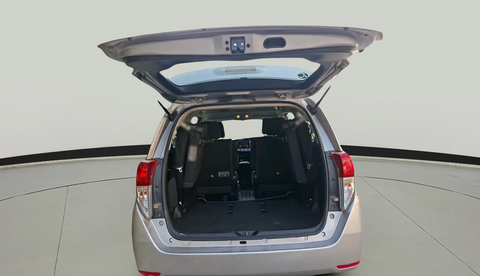2020 Toyota Innova Crysta 2.4 GX AT 7 STR, Diesel, Automatic, 72,770 km, exterior