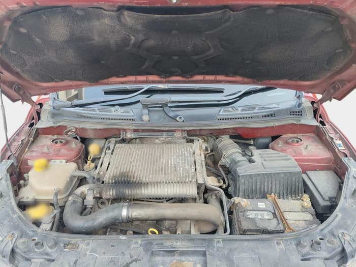 2013 Mahindra XUV500 W6, Diesel, Manual, 1,95,405 km, exterior