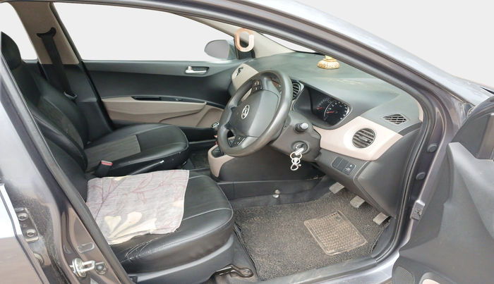 2015 Hyundai Grand i10 SPORTZ 1.2 KAPPA VTVT, Petrol, Manual, 1,20,924 km, interior