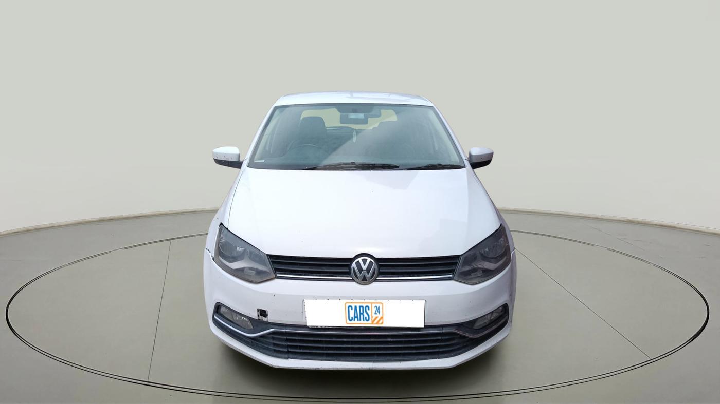 2015 Volkswagen Polo HIGHLINE1.5L, Diesel, Manual, 1,02,304 km, exterior