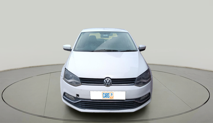2015 Volkswagen Polo HIGHLINE1.5L, Diesel, Manual, 1,02,304 km, exterior