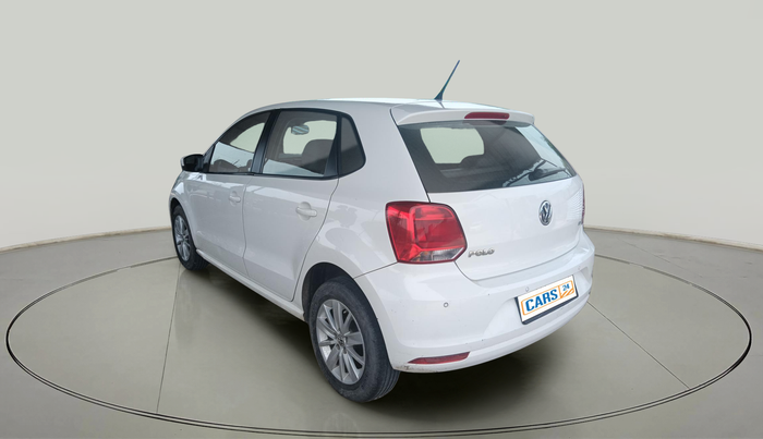 2015 Volkswagen Polo HIGHLINE1.5L, Diesel, Manual, 1,02,304 km, exterior