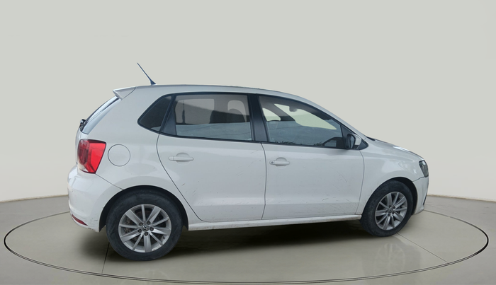 2015 Volkswagen Polo HIGHLINE1.5L, Diesel, Manual, 1,02,304 km, exterior