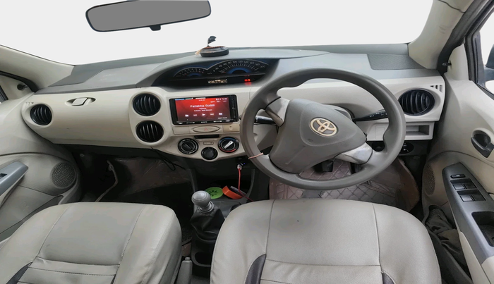 2014 Toyota Etios GD, Diesel, Manual, 1,18,611 km, interior