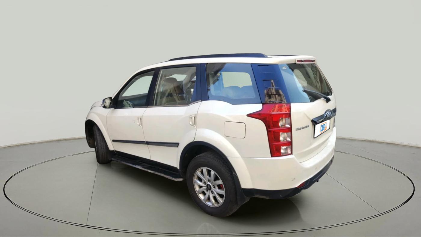 2017 Mahindra XUV500 W10, Diesel, Manual, 1,66,578 km, exterior