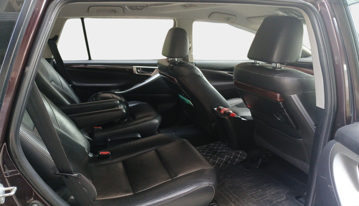 2016 Toyota Innova Crysta 2.4 ZX 7 STR, Diesel, Manual, 1,30,566 km, interior