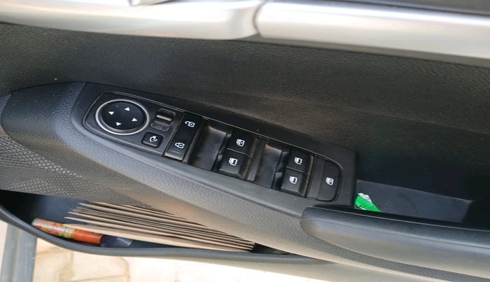 2021 KIA SELTOS HTK PLUS 1.5, Petrol, Manual, 69,196 km, interior