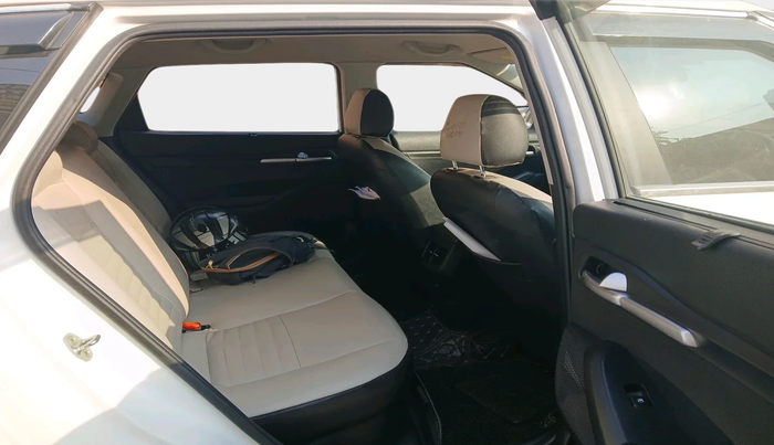 2021 KIA SELTOS HTK PLUS 1.5, Petrol, Manual, 69,196 km, interior