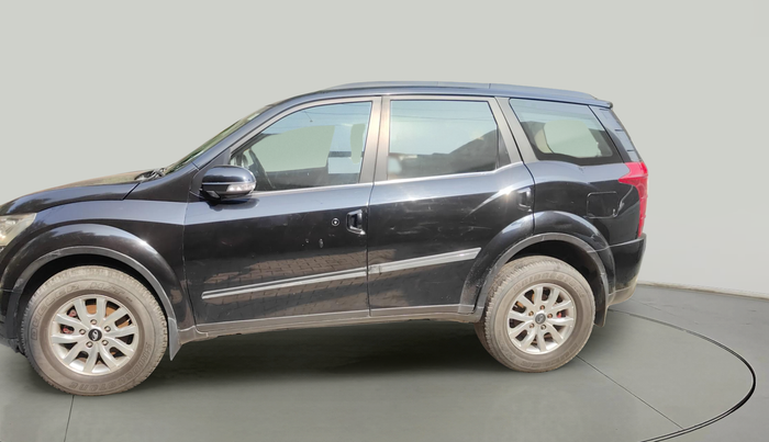 2016 Mahindra XUV500 W10, Diesel, Manual, 76,773 km, exterior