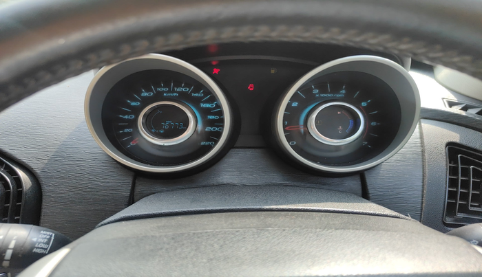 2016 Mahindra XUV500 W10, Diesel, Manual, 76,773 km, interior