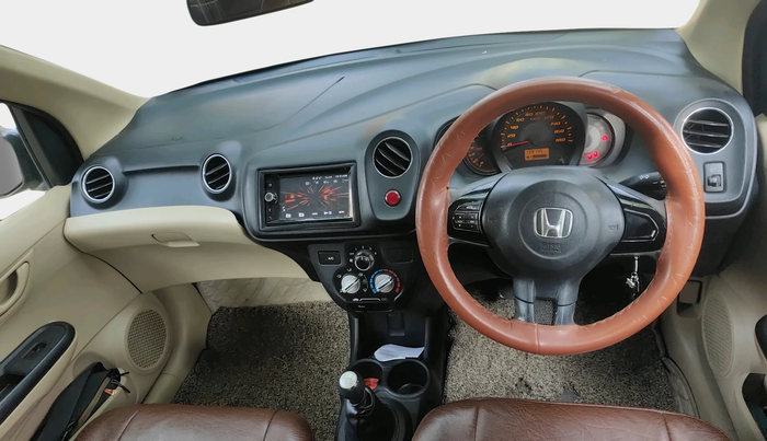 2014 Honda Amaze 1.5L I-DTEC SX, Diesel, Manual, 1,39,145 km, interior